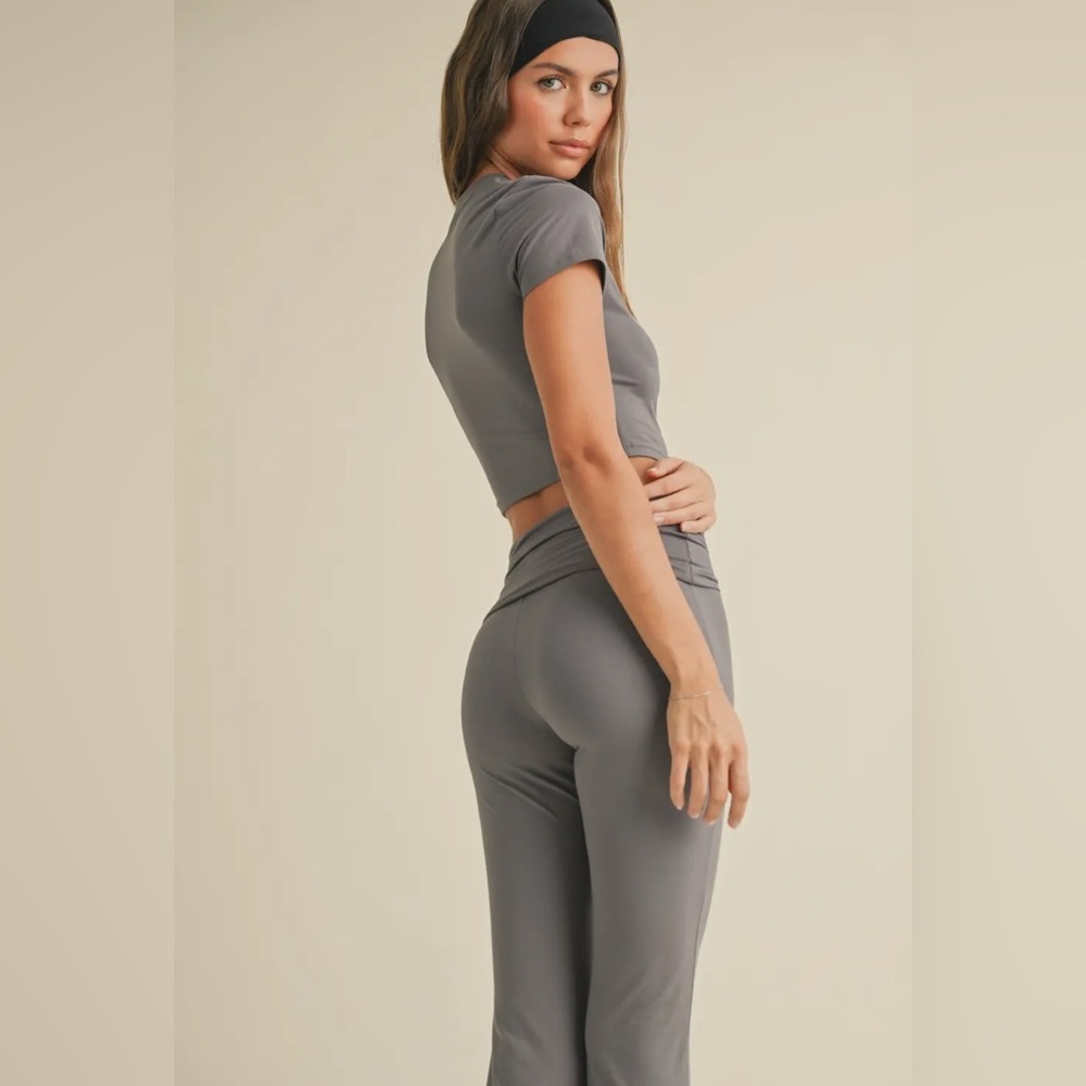 Gray Two-Piece Set - Picture 4 of 5